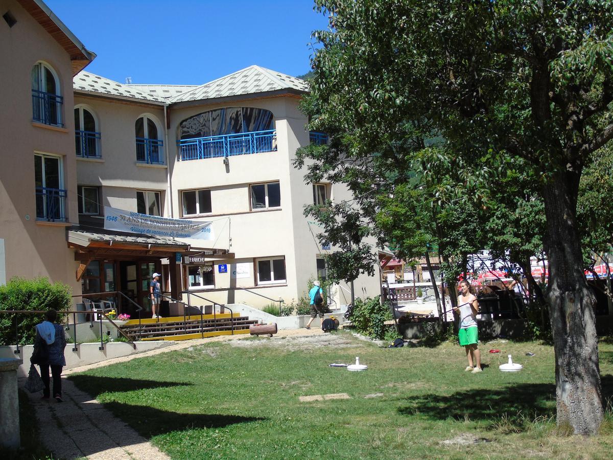 Le Rabuons Hotel Saint-Étienne-de-Tinée Exterior foto